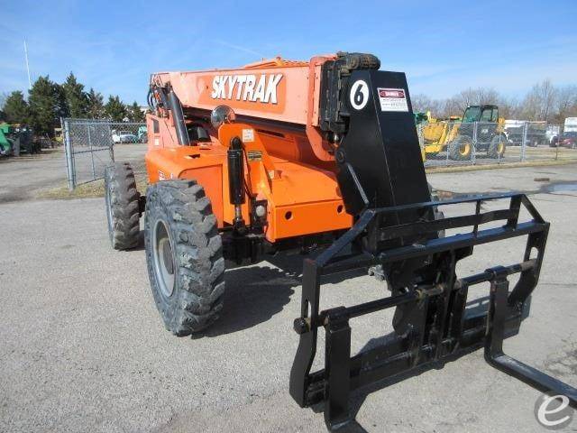 2016 JLG 6042