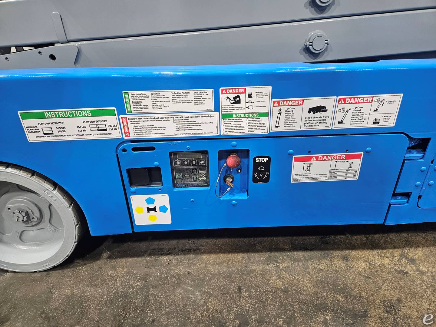 2017 Genie GS4047