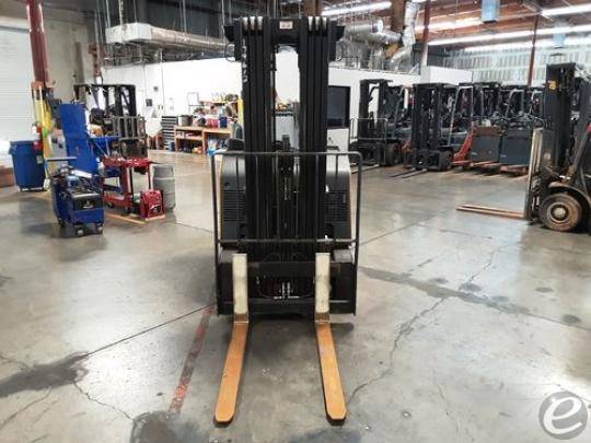 2017 Yale ESC030