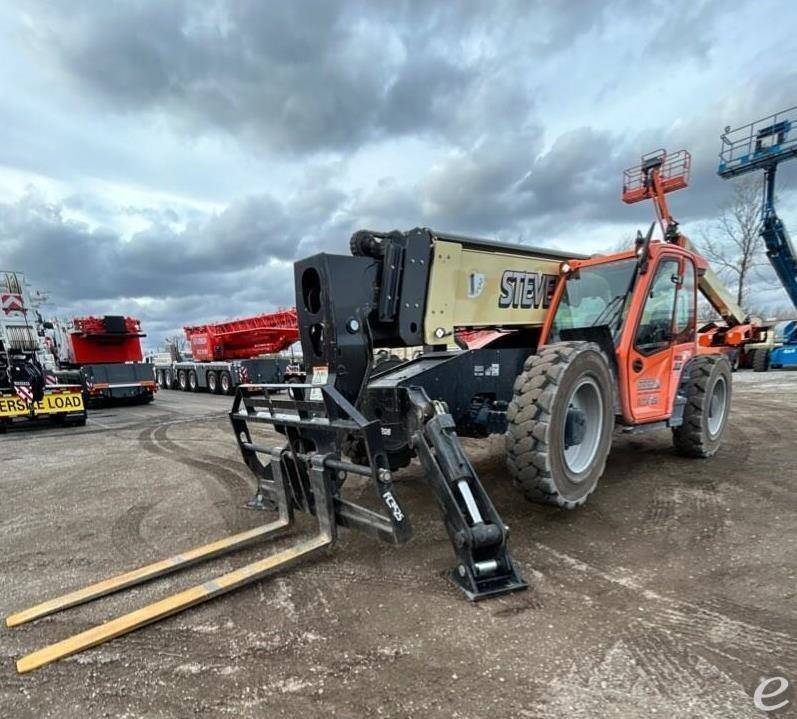 2022 JLG 1255