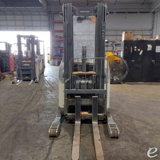 2016 Crown RR5725-45