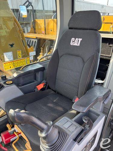 2021 Cat 326