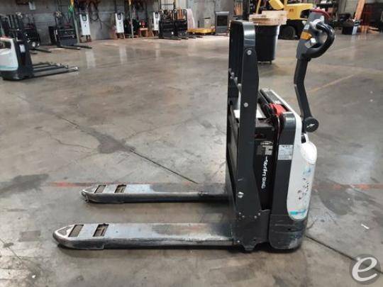 2018 Unicarriers WLXT2W7S22V Electric Forklift - 123Forklift