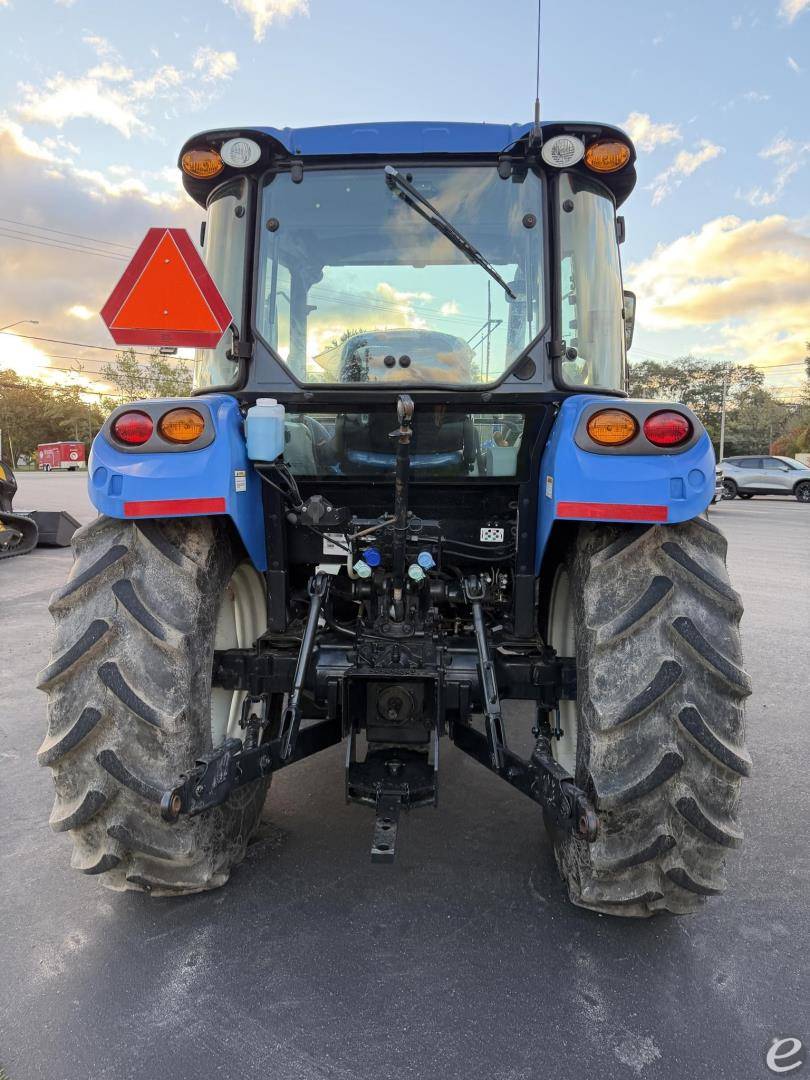 2015 New Holland T4.75