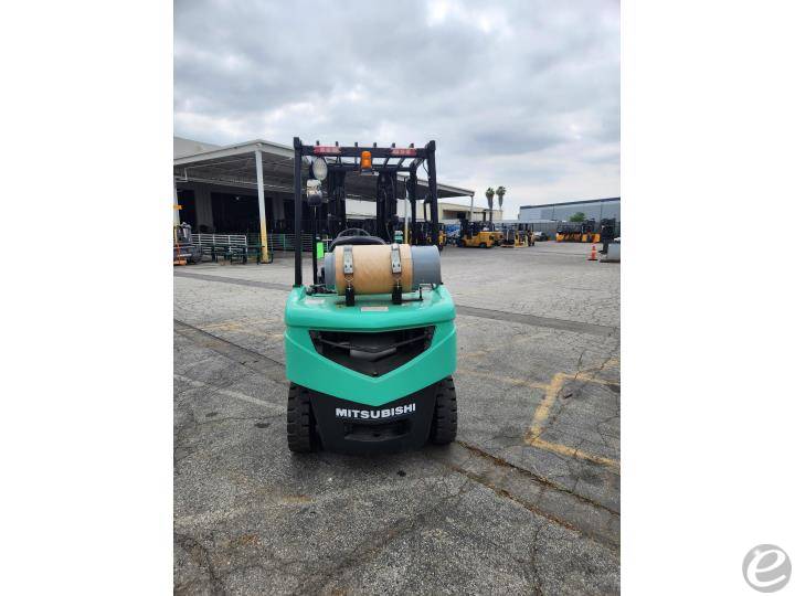 2017 Mitsubishi FG25