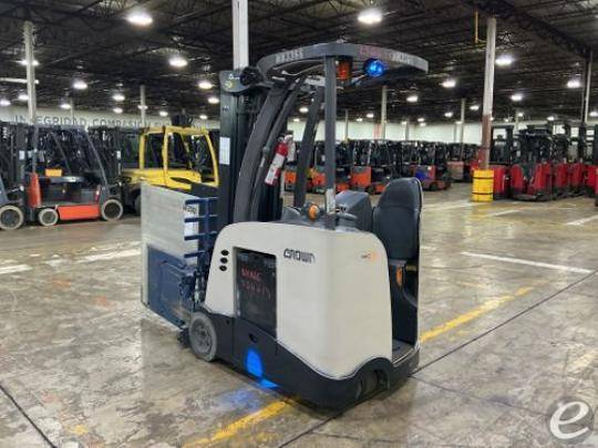 2023 Crown RC5735-35