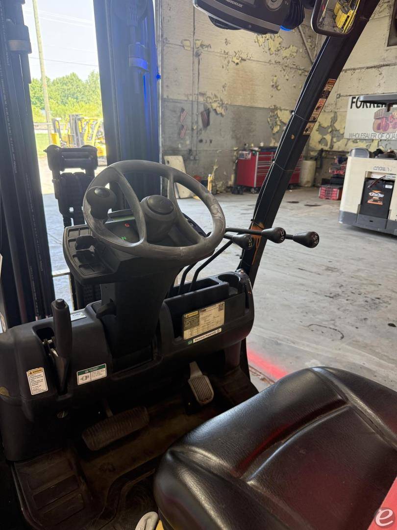 2019 Yale GLC060VX