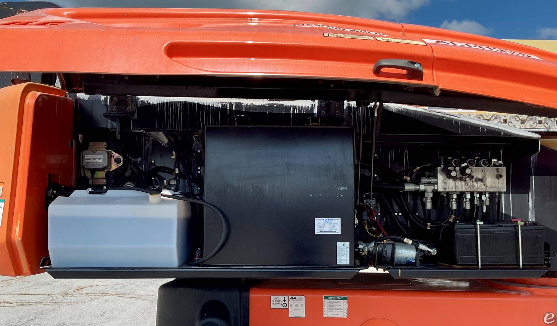 2017 JLG 1350SJP