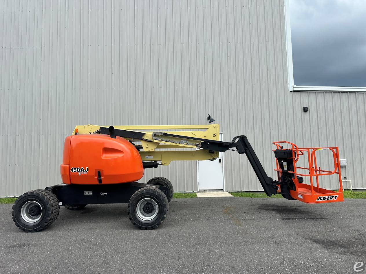 2015 JLG 450AJ