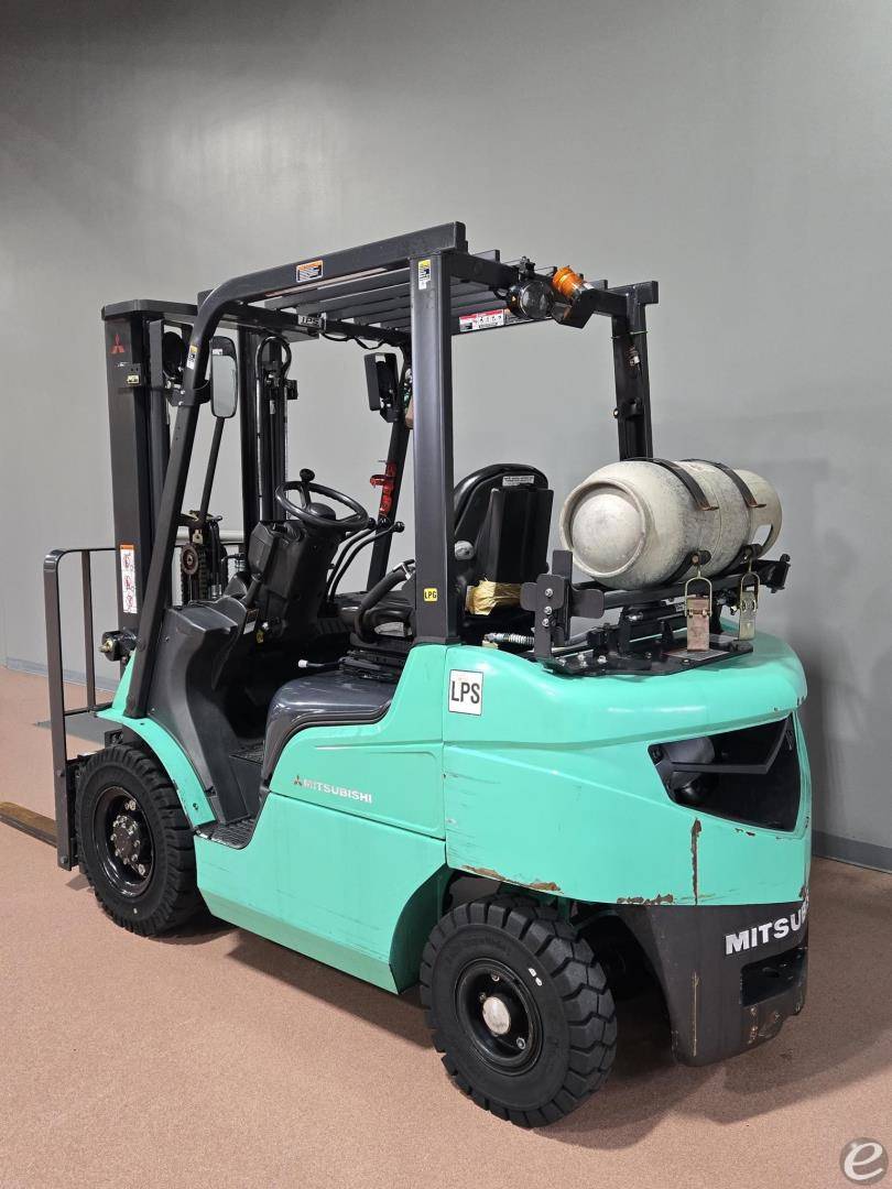 2020 Mitsubishi FG25N