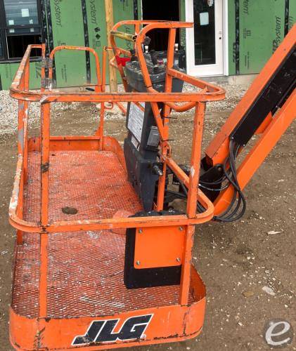 2011 JLG 660SJ