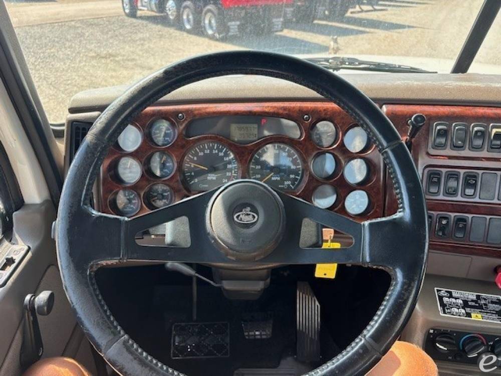 2007 Mack CHN613
