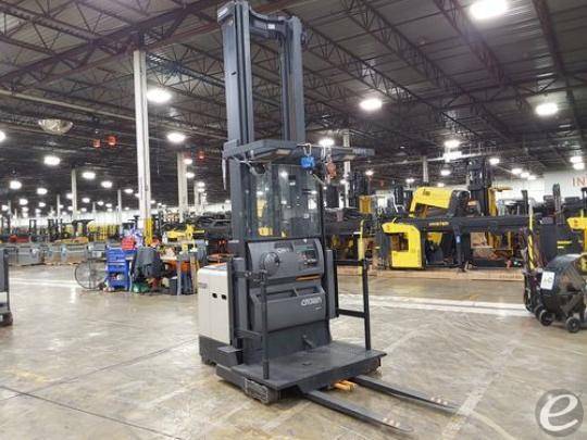 2021 Crown SP3530-30 Electric Order Picker - 123Forklift