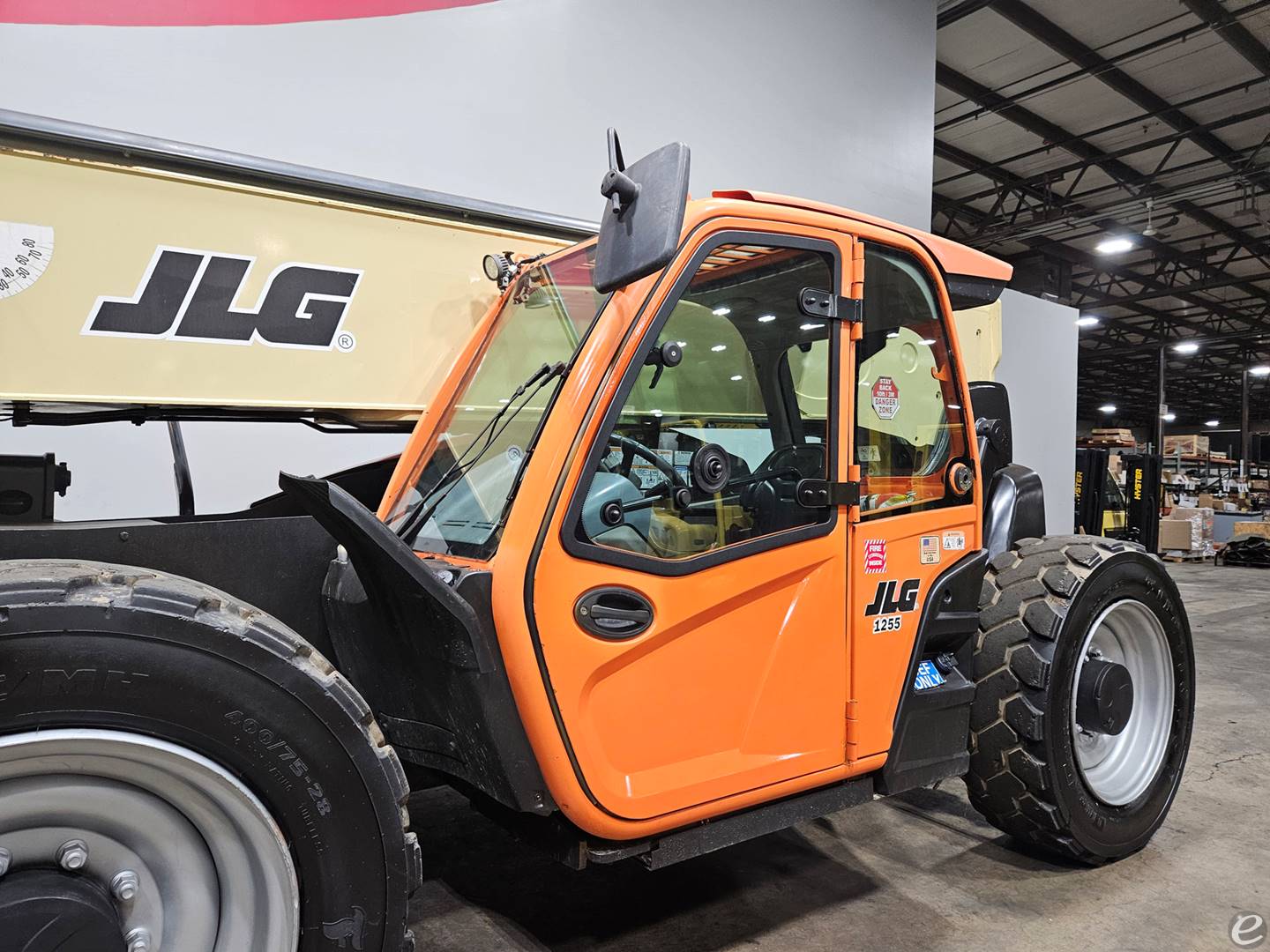 2020 JLG 1255