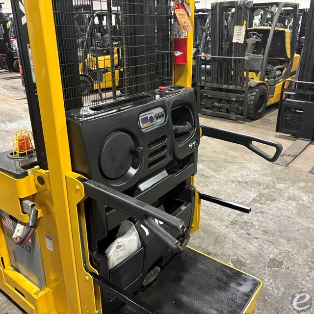 2020 Yale OSO30EF