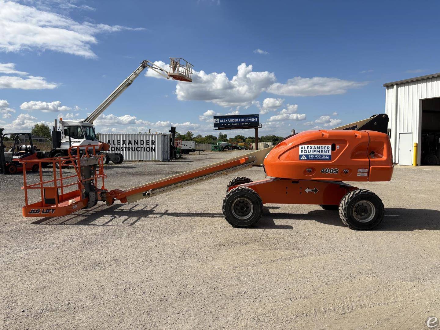 2013 JLG 400S