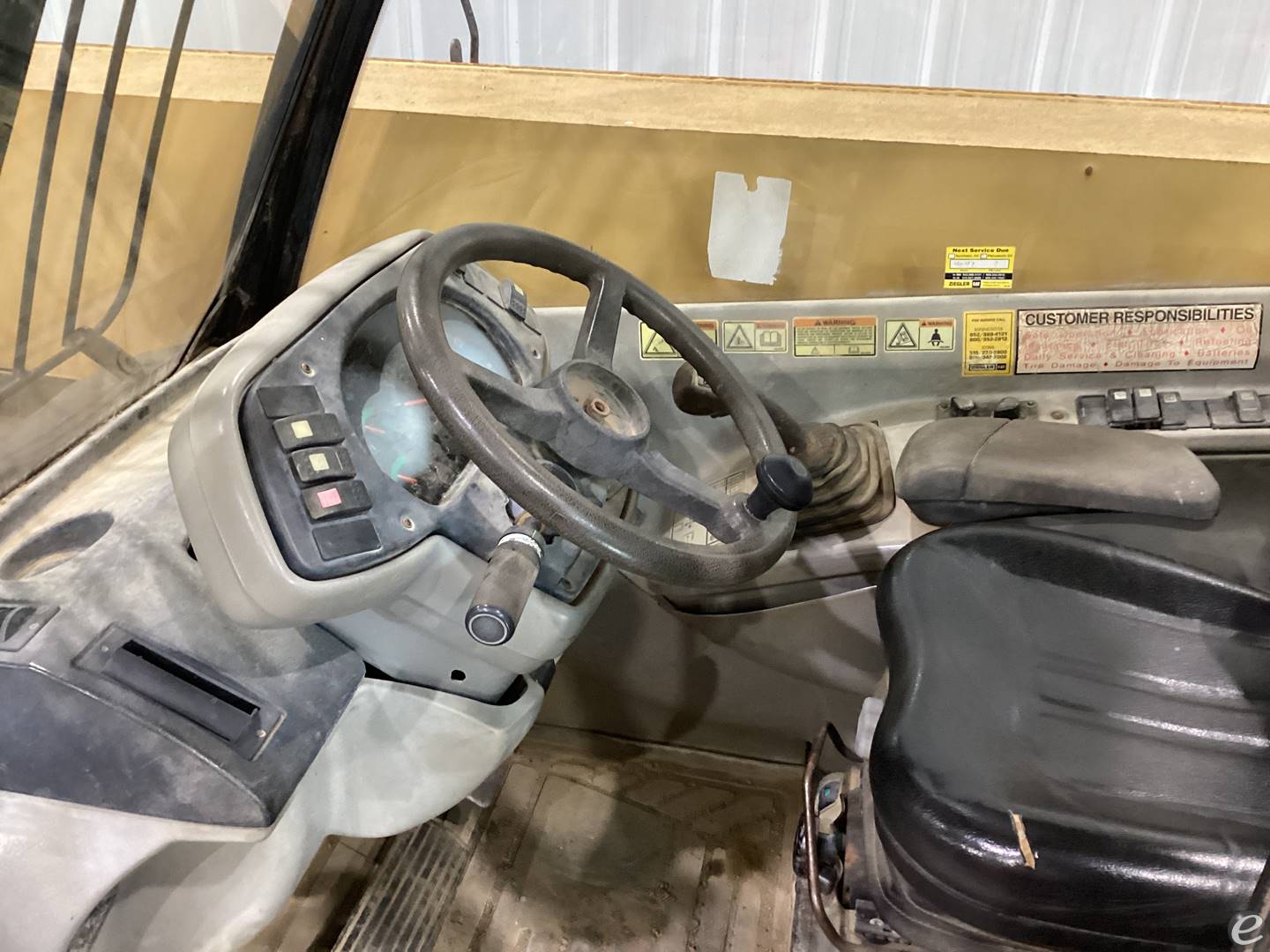 2005 Cat TH360B		