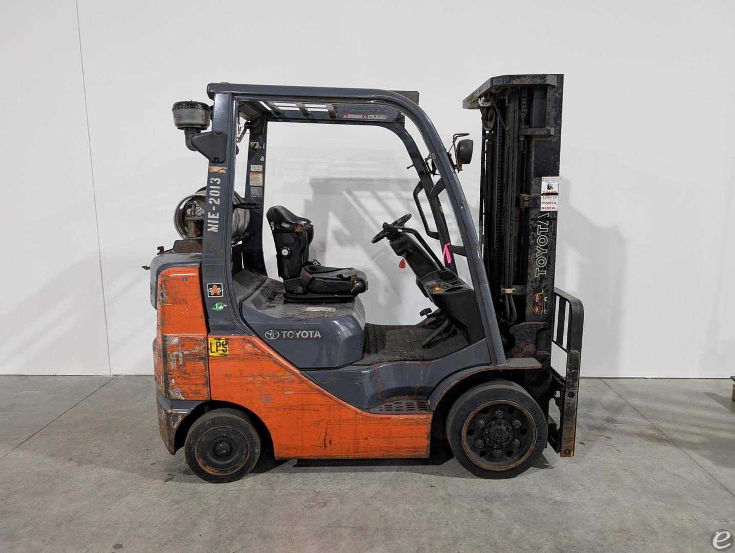 2011 Toyota 8FGCU25