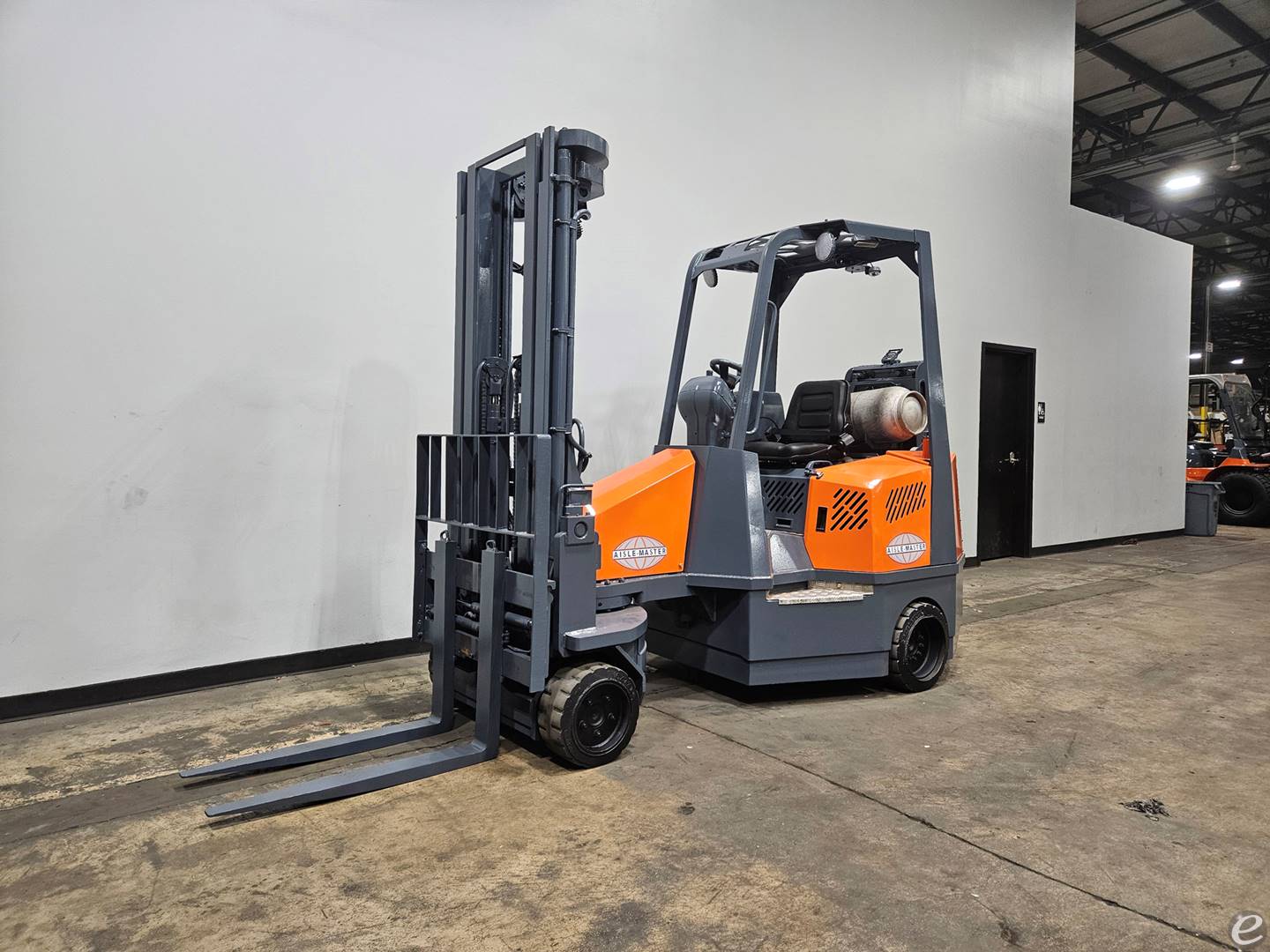 2015 Aisle-Master 44S