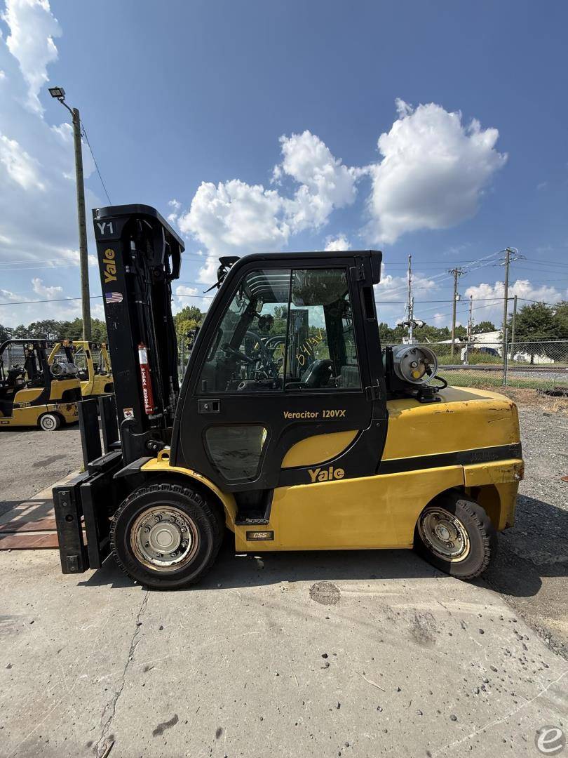 2021 Yale GLP120VX