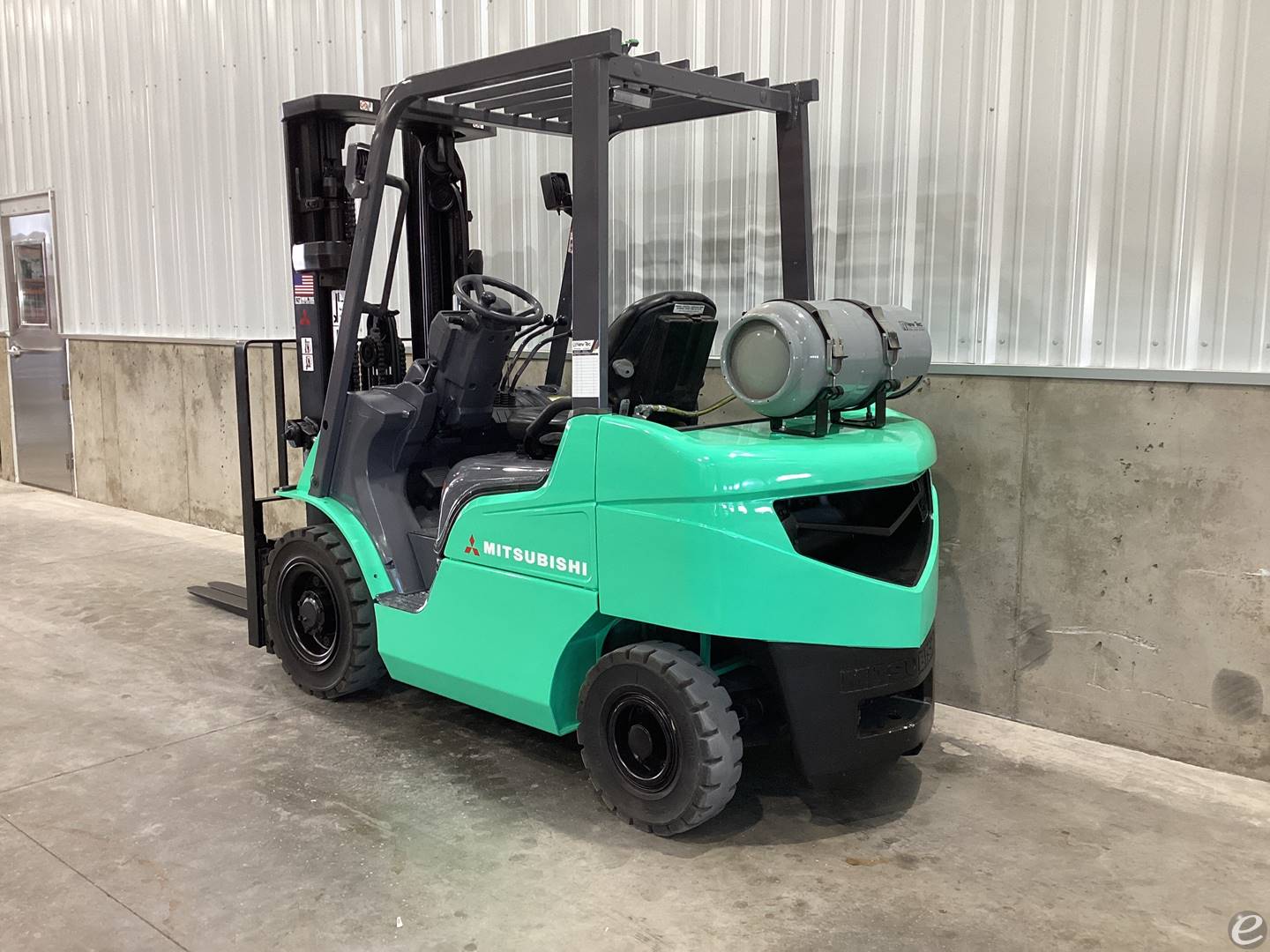 2021 Mitsubishi FG25N