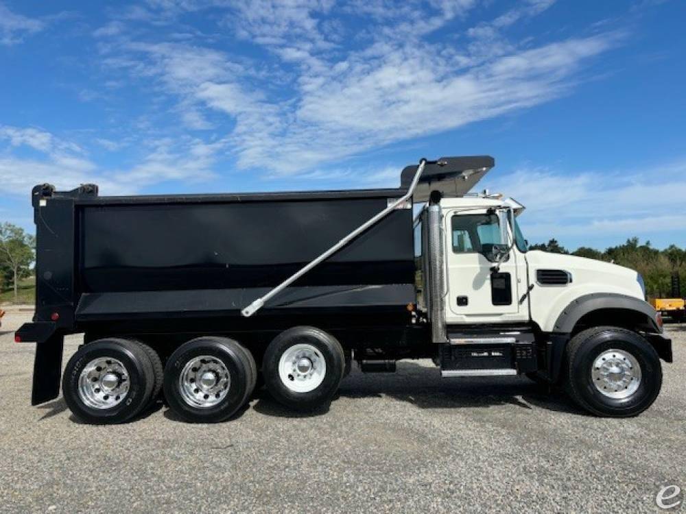 2024 Mack GRANITE 64FR