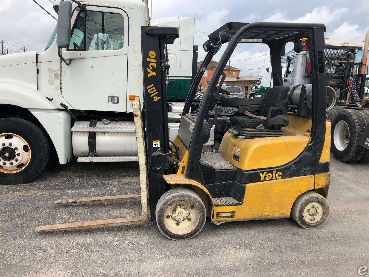 2012 Yale GLC040VX LP Gas Forklift