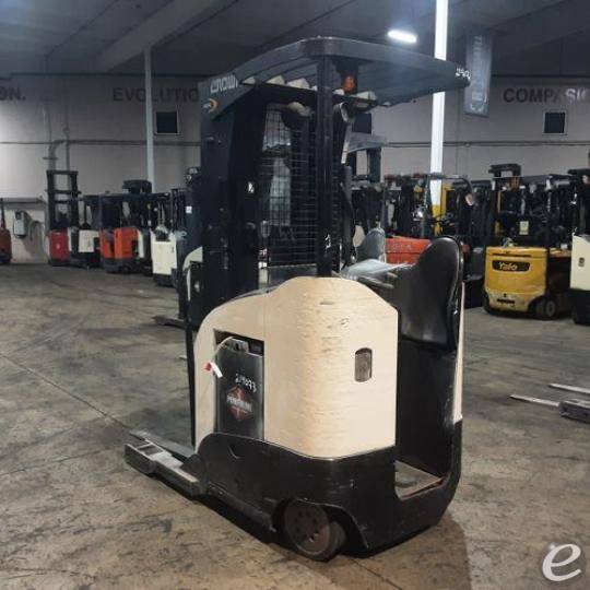 2019 Crown RR5725-45
