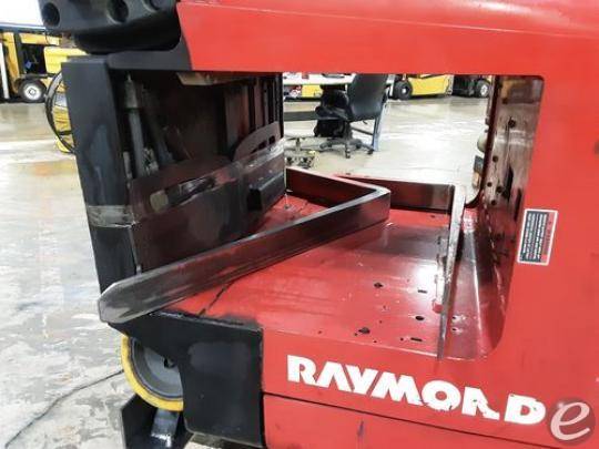 2014 Raymond 752 DR32TT