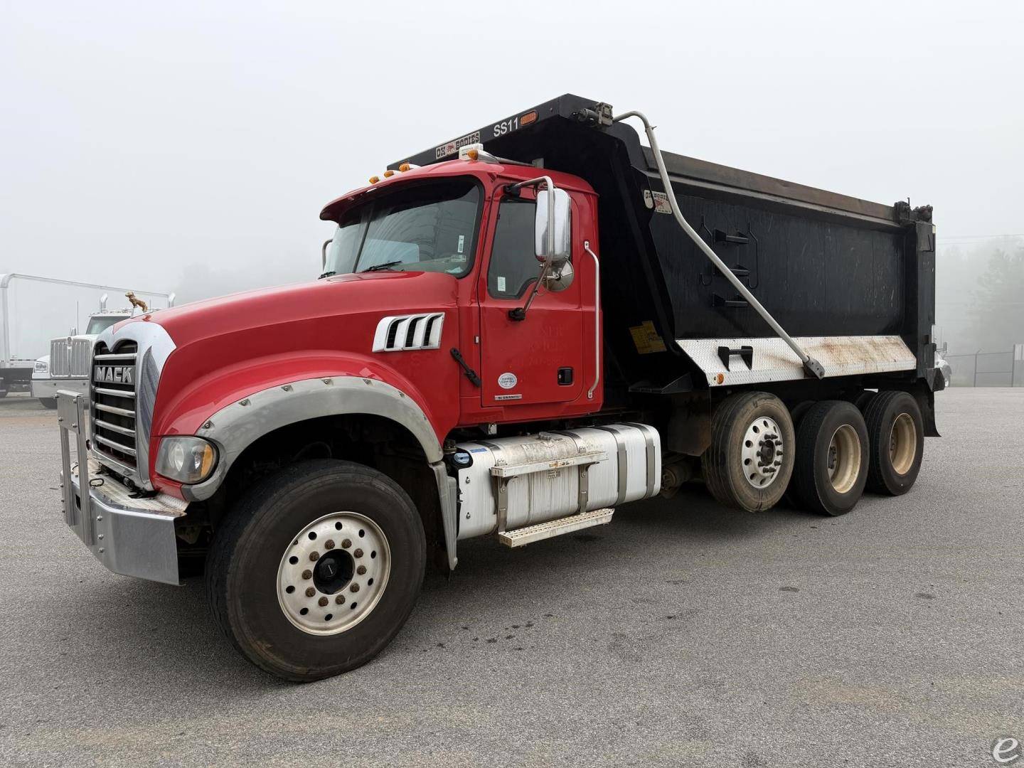 2019 Mack GRANITE 64FR