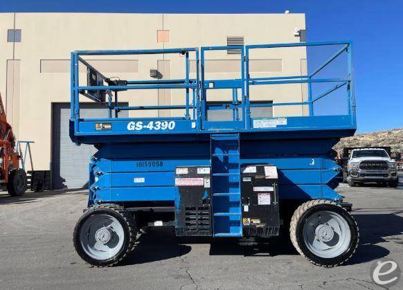 2018 Genie GS-4390