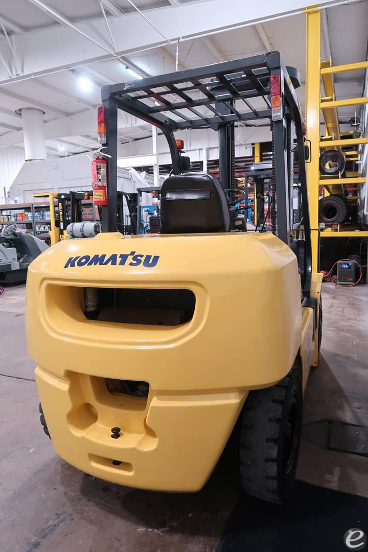 2006 Komatsu FD40ZT-8 Diesel Forklift - 123Forklift