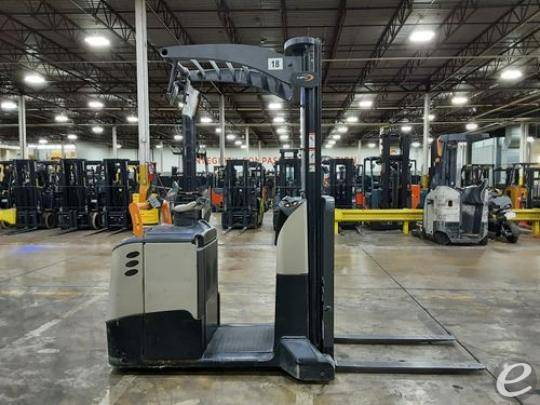 2018 Crown MPC3040-26 Electric Order Picker - 123Forklift