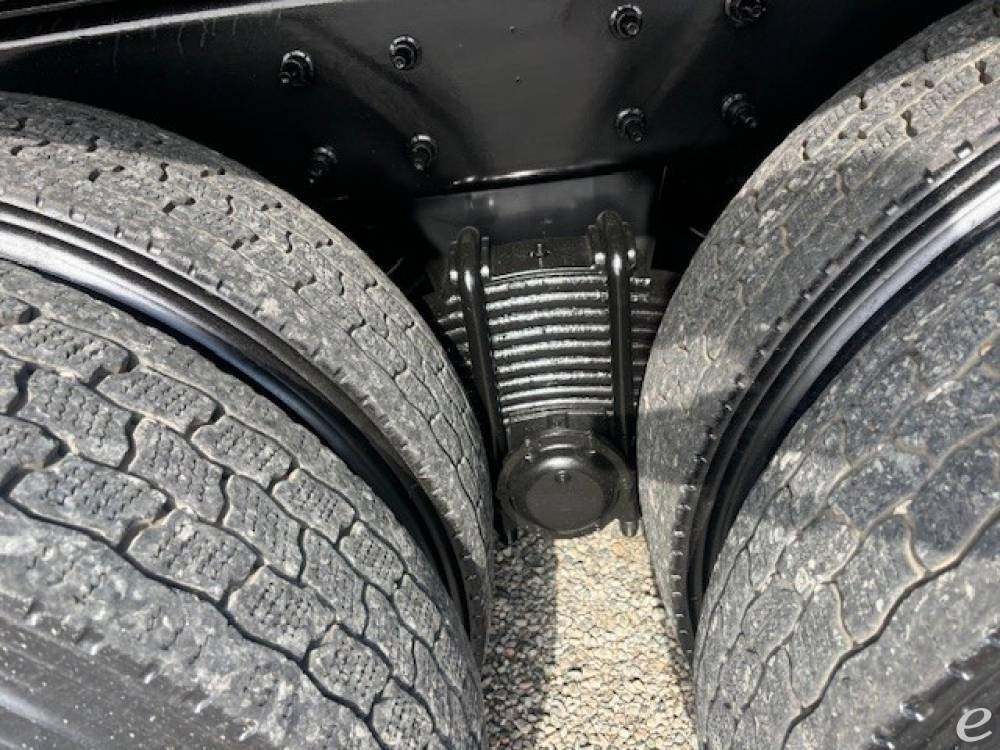 2024 Mack GRANITE 64FR