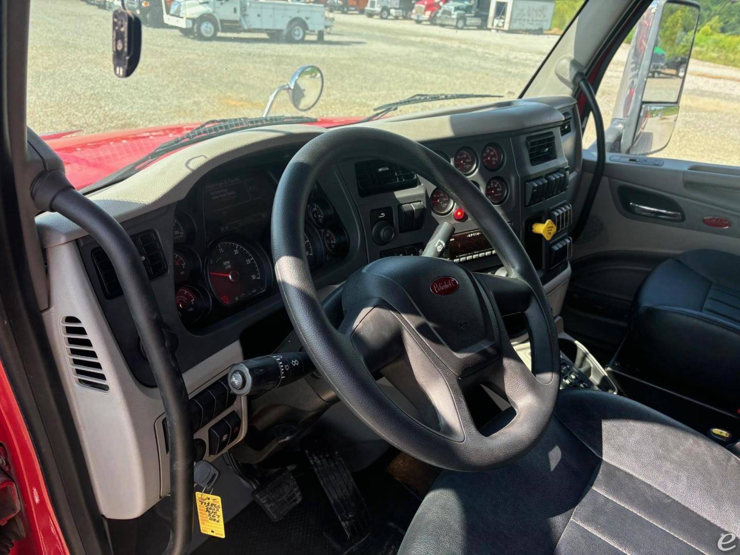 2022 Peterbilt 567