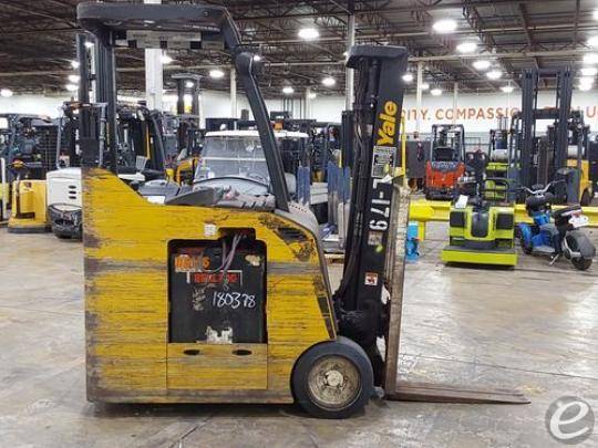 2016 Yale ESC040 Electric Forklift