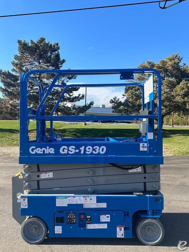 2015 Genie GS1930 Electric Scissor ...