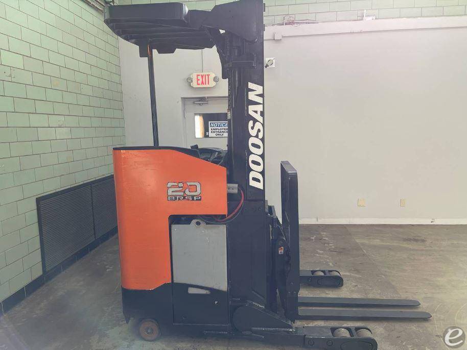 2015 Doosan BR20SP-7 Electric Reach Truck - 123Forklift