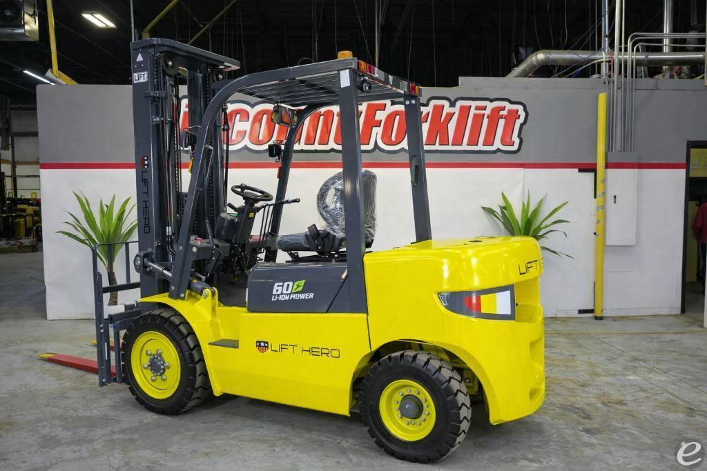 2023 Lift Hero CPD30