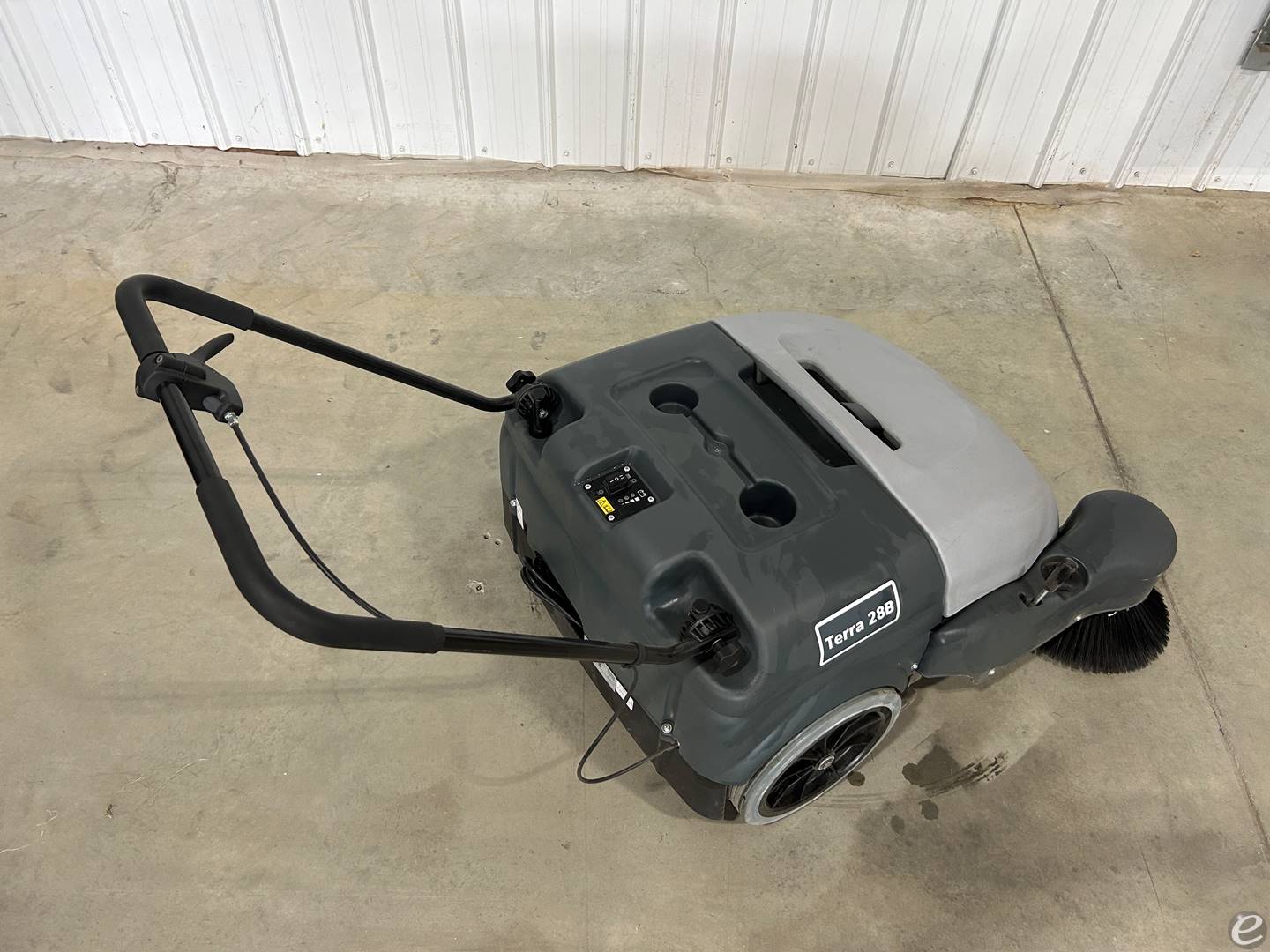 2022 Nilfisk Advance TERRA 28B