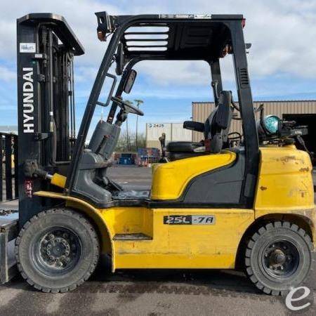 2016 Hyundai 25L-7A LP Gas Forklift...