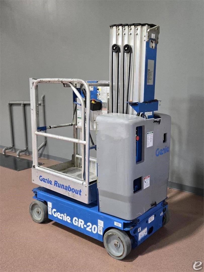 2017 Genie GR20 Electric Scissor Lift - 123Forklift