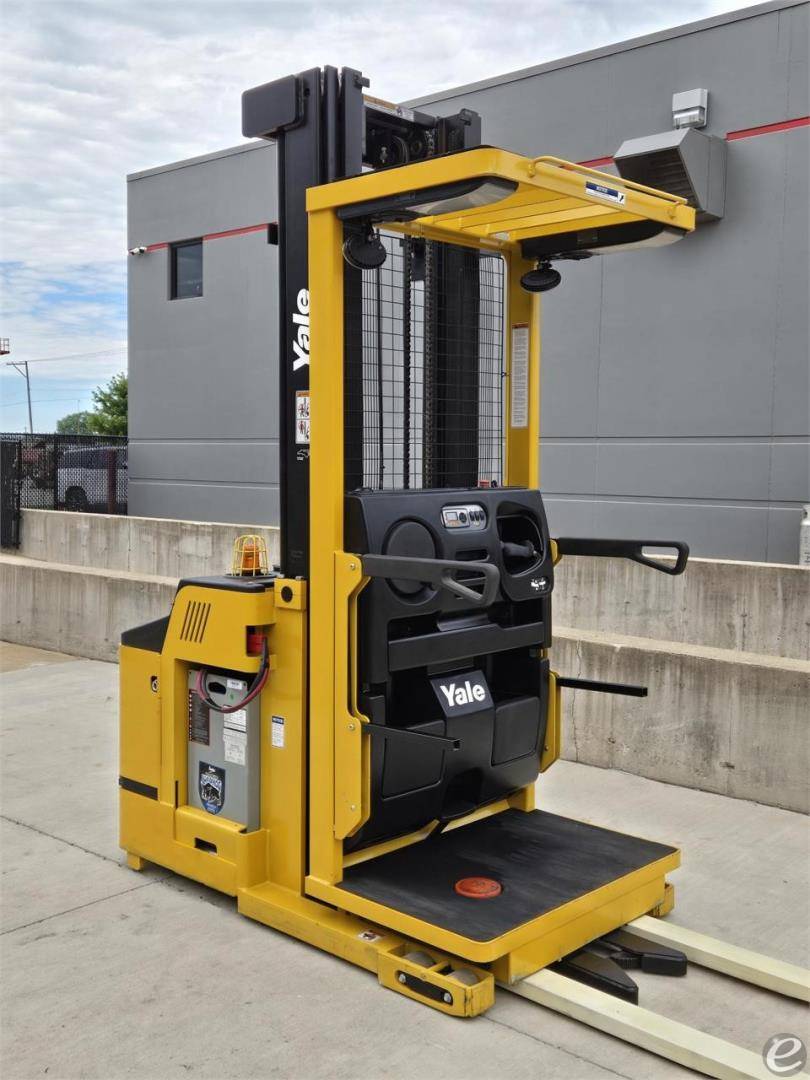 2020 Yale OS030EF Electric Order Picker - 123Forklift