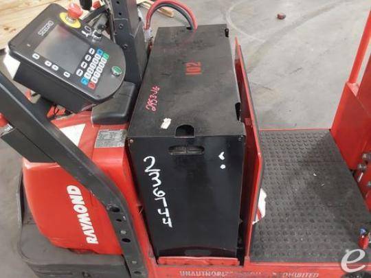 2017 Raymond 3020