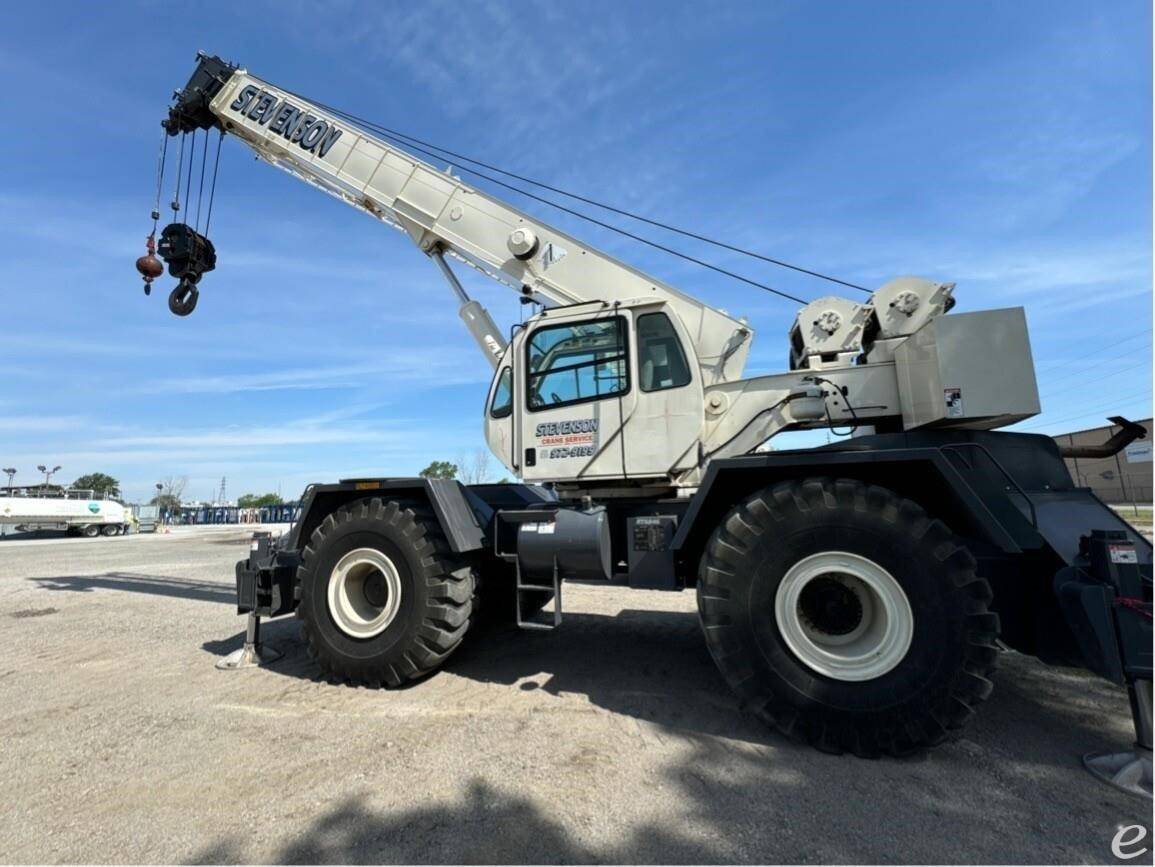 2009 Terex RT665