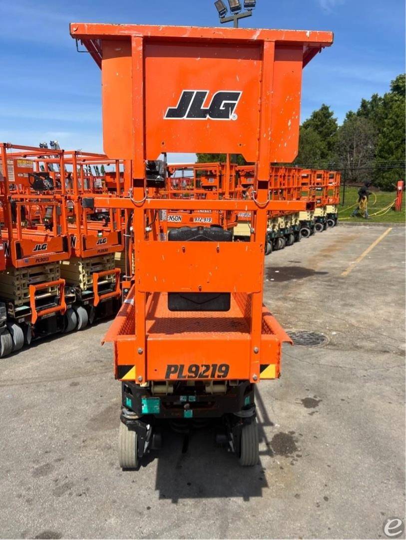 2021 JLG R1932i