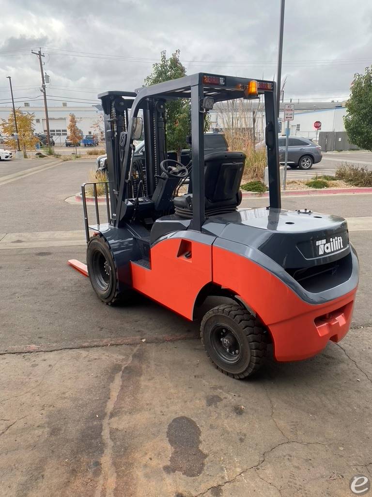 2023 Tailift PFD36SRT