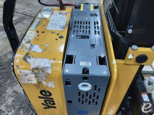 2017 Yale MSW040