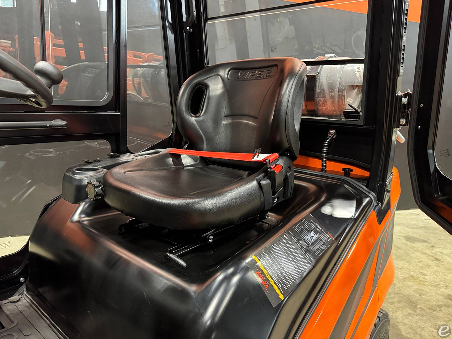 2026 Viper Lift Trucks FY25F