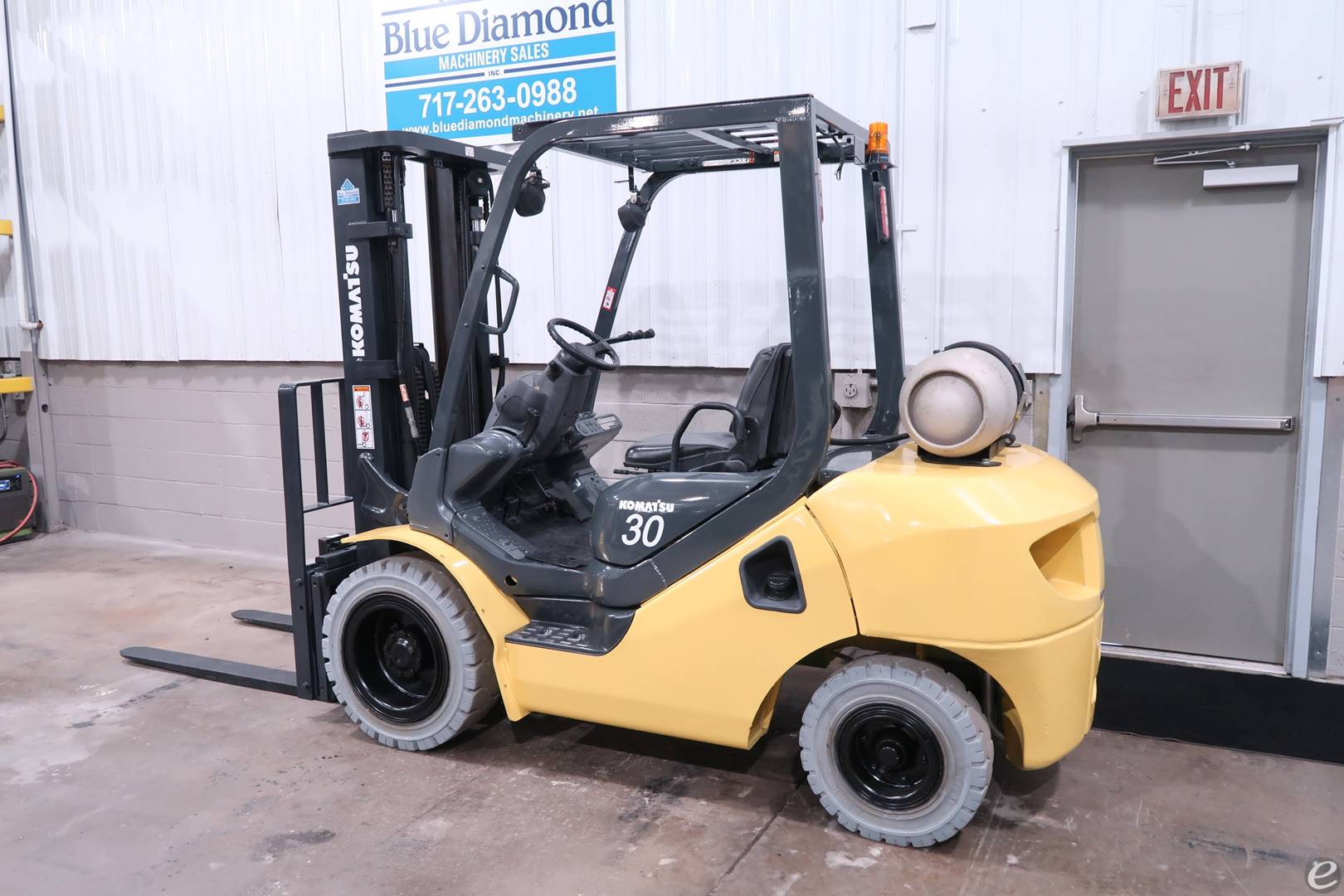 2012 Komatsu FG30HT-16 Dual Fuel Forklift - 123Forklift